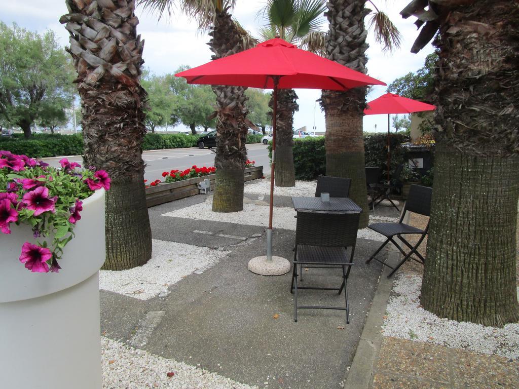 Hotel Azur Bord De Mer La Grande Motte Dış mekan fotoğraf